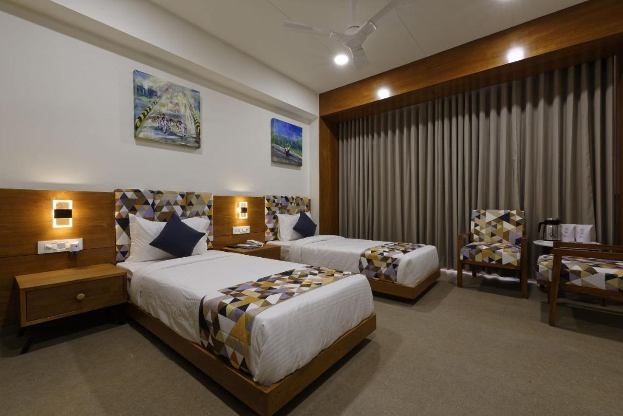 Hotel Flourish International Ahmedabad Eksteriør billede