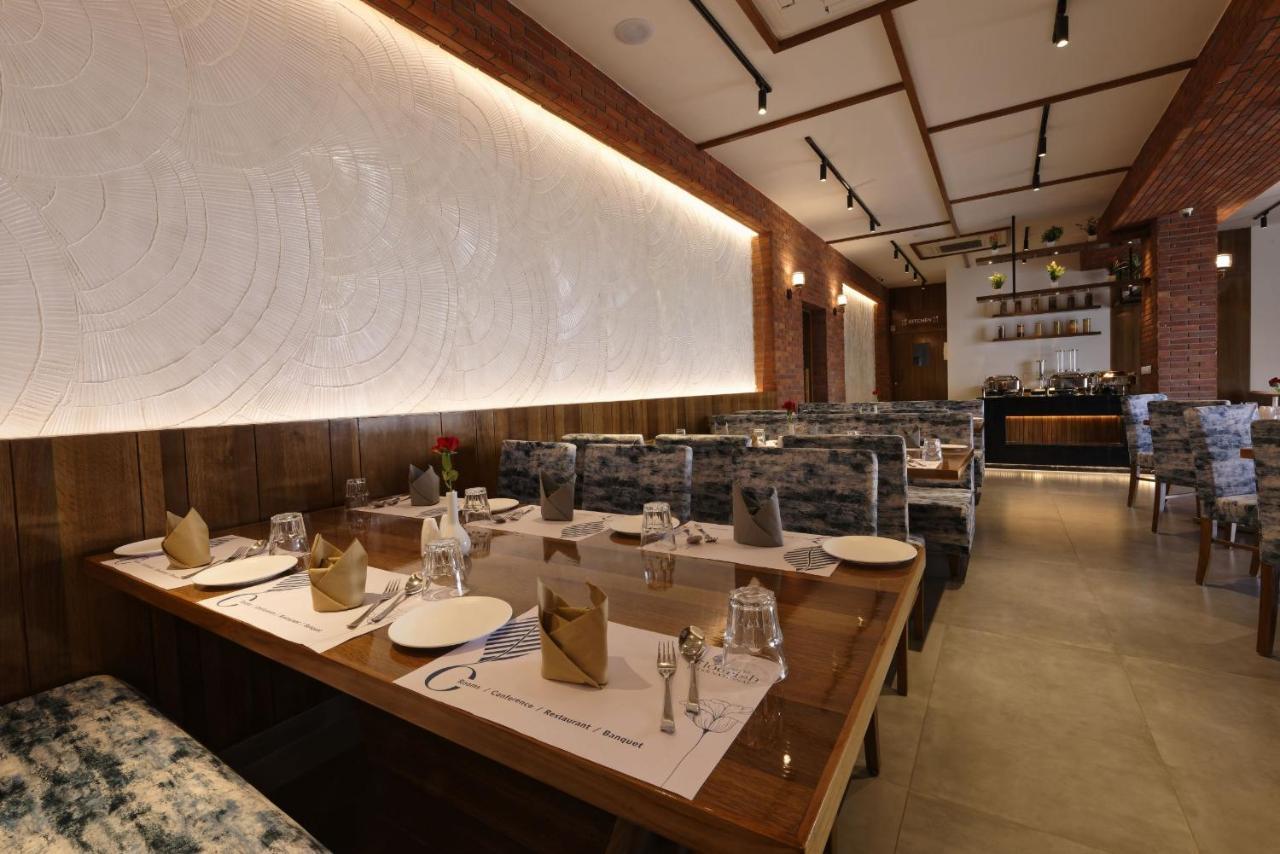 Hotel Flourish International Ahmedabad Eksteriør billede