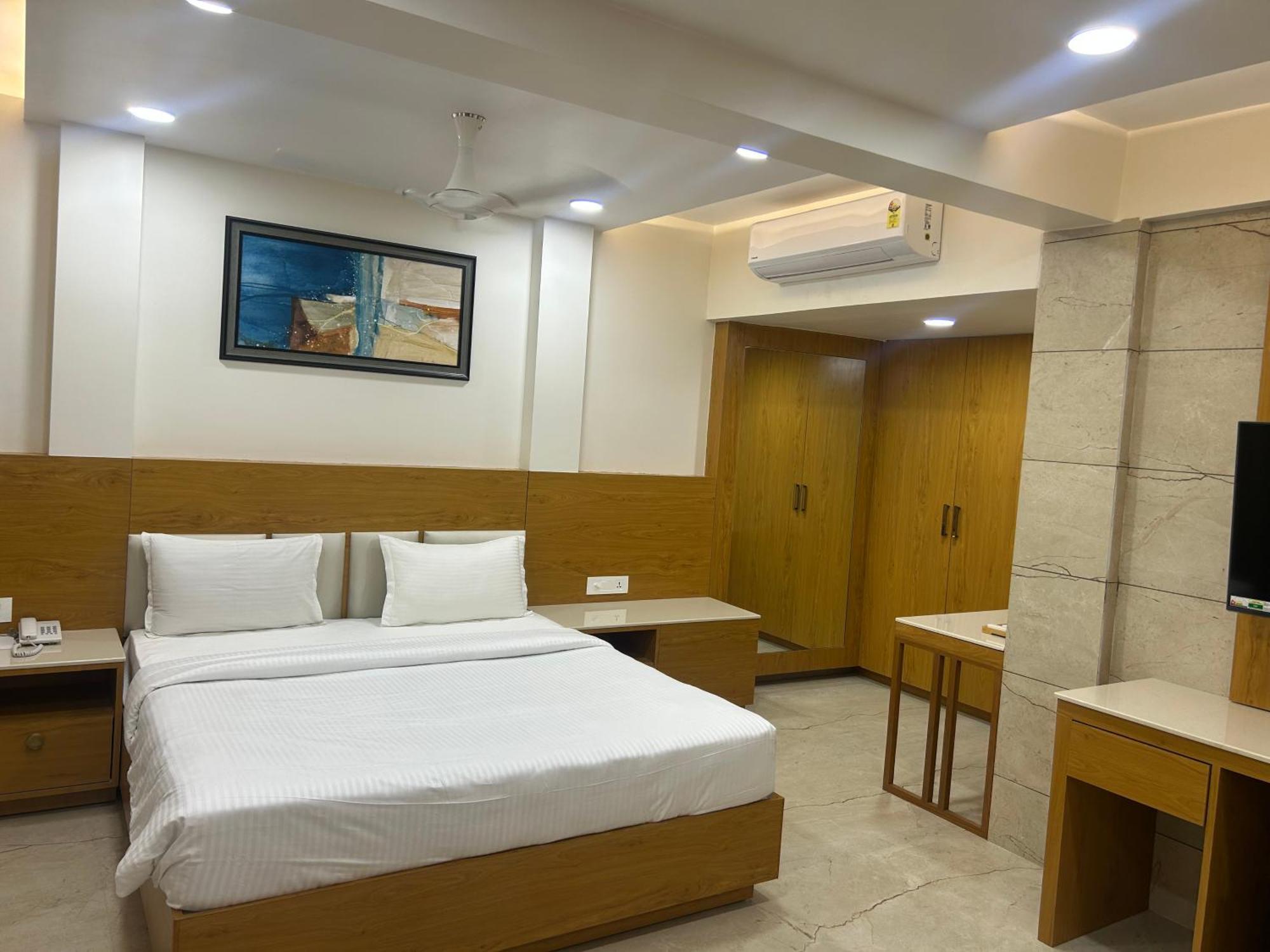 Hotel Flourish International Ahmedabad Eksteriør billede